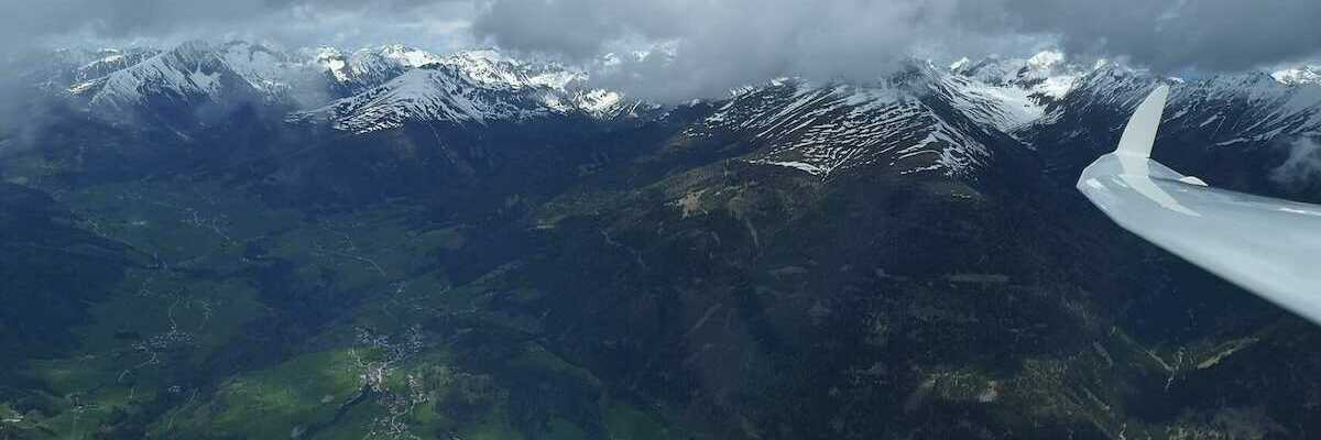Flugwegposition um 09:57:43: Aufgenommen in der Nähe von Ranten, 8853, Österreich in 2656 Meter